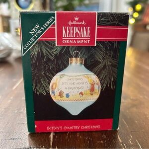 Hallmark‎ Keepsake Ornament - Betsey Clark - Betsey’s Country Christmas 1992